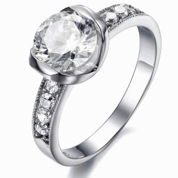 To Enjoy High Reputation At Home And Abroad Female Titanium Ring With Rhinestone