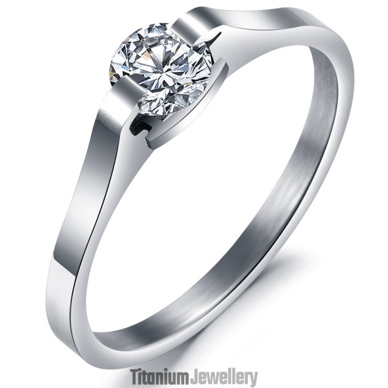 Stable Quality Titanium Ring With Rhinestone