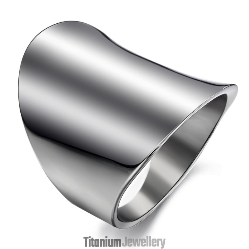 Excellent Quality Exaggerate Simple Titanium Ring Excellent Quality Exaggerate Simple Titanium Ring