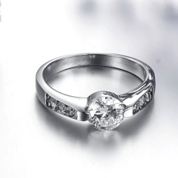 Stable Quality Female Titanium Ring With Rhinestone