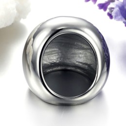 Wide Varieties Exaggerate Titanium Ring