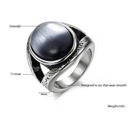 Durable In Use Exaggerate Emerald Titanium Ring