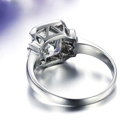 Well-Known For Its Fine Quality Female Titanium Ring With Rhinestone