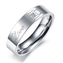 High Quality Titanium Ring For Lovers With Rhinestone