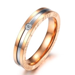 Reliable Quality Titanium Ring For Lovers With Rhinestone