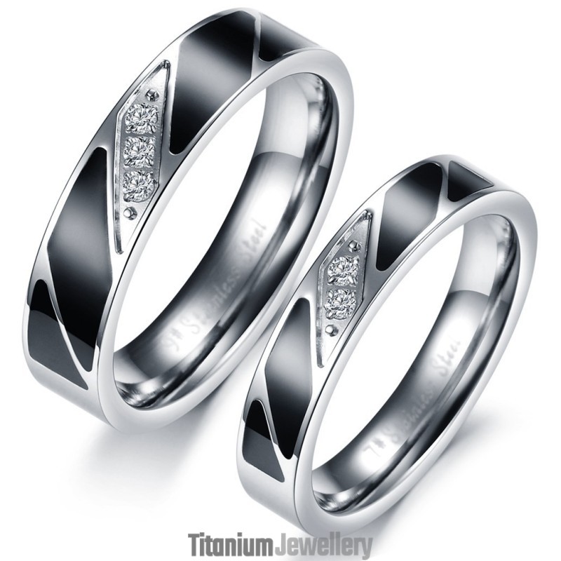High Quality Titanium Ring For Lovers With Diamond