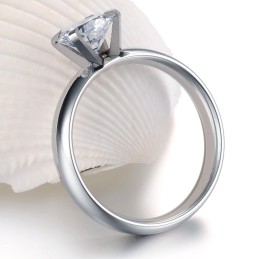 Durable In Use Female Titanium Ring With Rhinestone