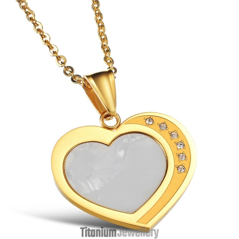 To Have A Long Story Female Sweetheart Shell Titanium Necklace