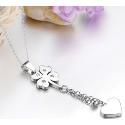 Quality And Quantity Assured Female Clover Shape Titanium Necklace