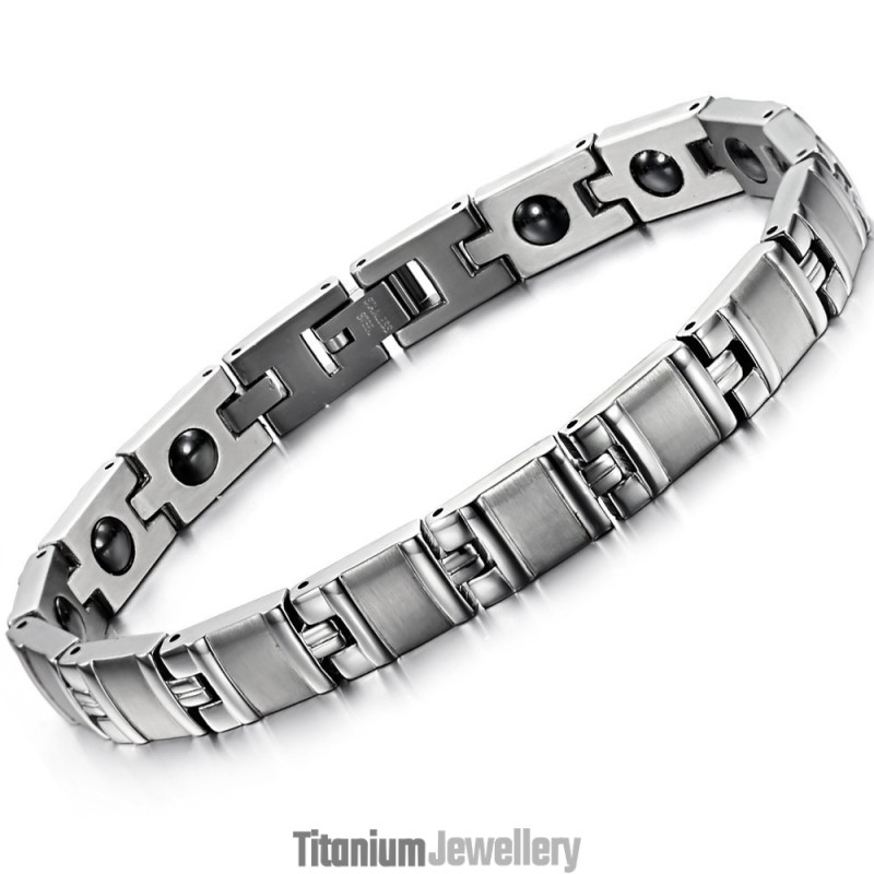 Complete In Specifications Health Titanium Lodestone Bracelet Complete In Specifications Health Titanium Lodestone Bracelet
