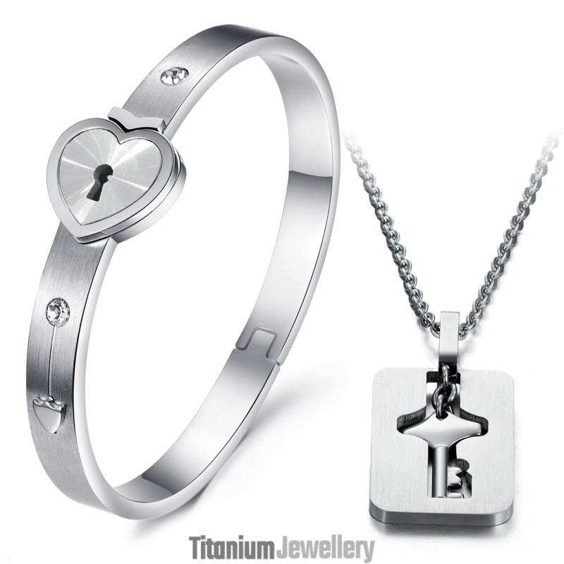 High Quality Lock Shape Titanium Bangle For Lovers