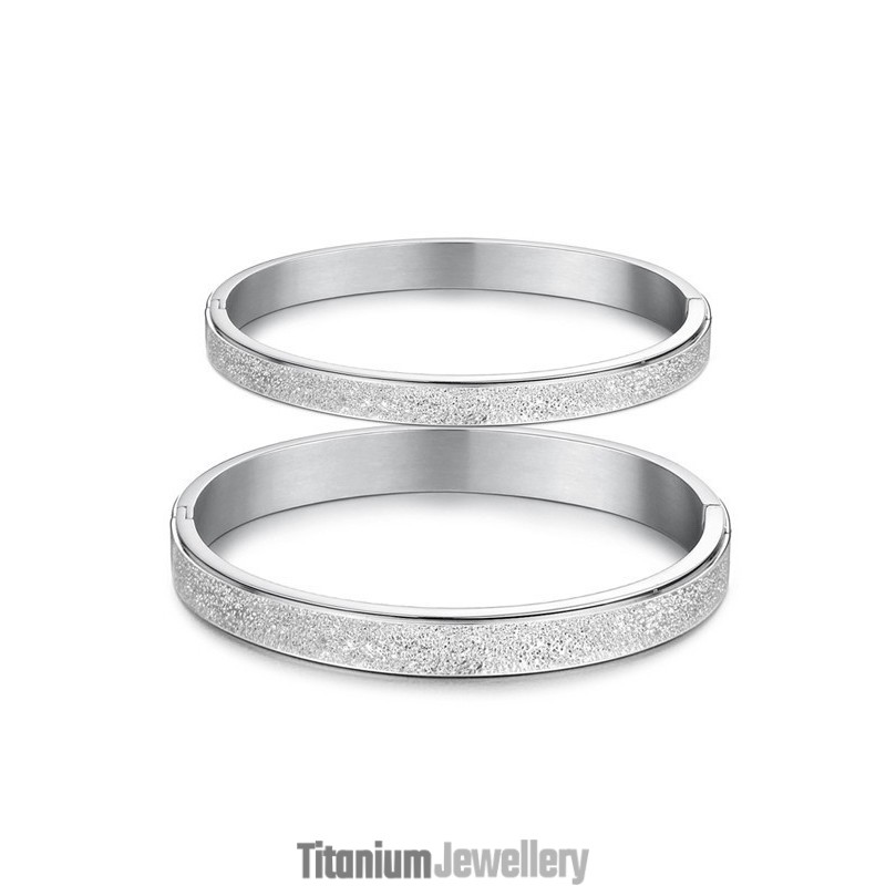 Stable Quality Scrub Titanium Bangle For Lovers