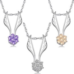 Easy To Use Female Wing Shape Platinum Plating Titanium Necklace With Rhinestone