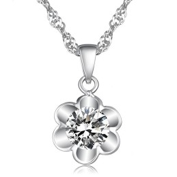 The Queen Of Quality Female Pure Platinum Plating Titanium Necklace With Diamond