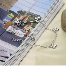 The Queen Of Quality Female Clover Shape Platinum Plating Titanium Anklet