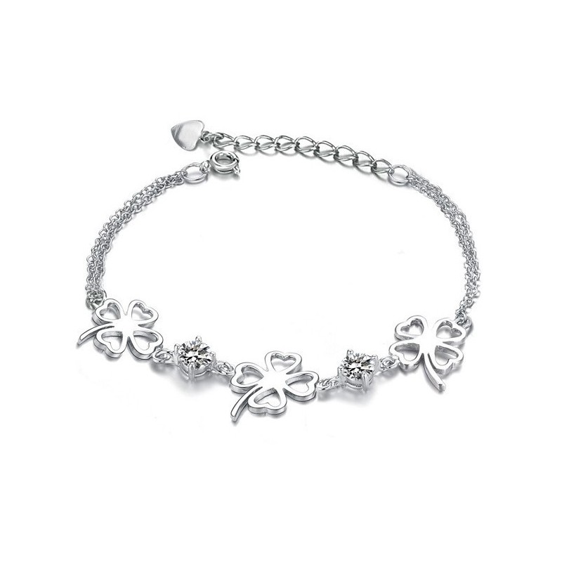 The Queen Of Quality Female Clover Shape Platinum Plating Titanium Bracelet With Diamond