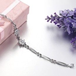 The Queen Of Quality Female Plum Flower Shape Platinum Plating Titanium Bracelet With Diamond