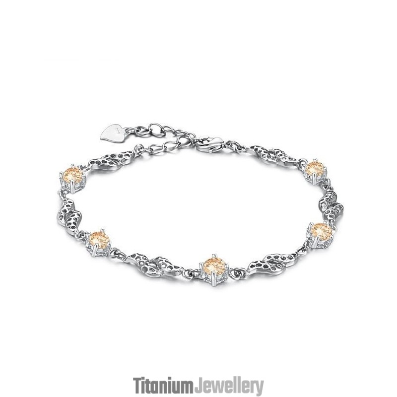 High Quality Female Hollow Platinum Plating Titanium Bracelet With Diamond High Quality Female Hollow Platinum Plating Titanium Bracelet With Diamond