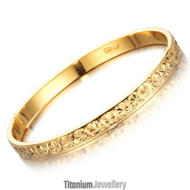World-Wide Renown Female 18K Gold-Plated Bangle World-Wide Renown Female 18K Gold-Plated Bangle