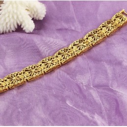 Quality And Quantity Assured Female Hollow 18K Gold-Plated Bracelet