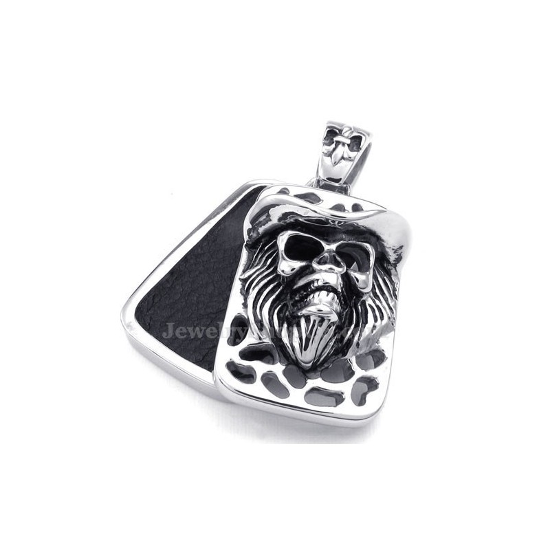 Cards Titanium Skull Pendant Necklace (Free Chain)