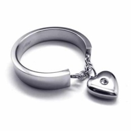 Diamond Set 5Mm Heart Titanium Ring