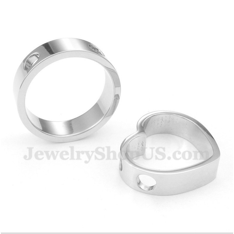 Titanium Heart Shaped Couple'S Pendant With Free Chain (One Pair) Titanium Heart Shaped Couple'S Pendant With Free Chain (One Pair)