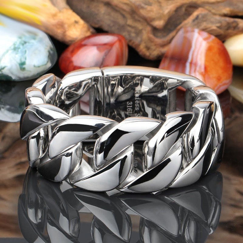 Fashion Thick Section Glossy Titanium Chain Bracelet Fashion Thick Section Glossy Titanium Chain Bracelet