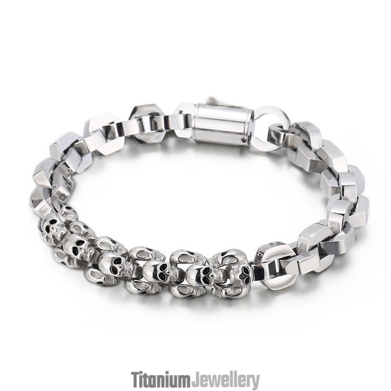 Spliced Skull Polygonal Titanium Bracelet For Men