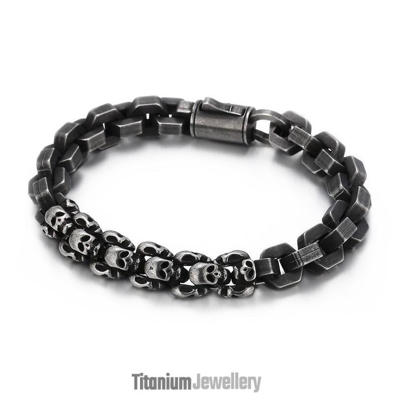 Spliced Skull Polygonal Titanium Bracelet For Men