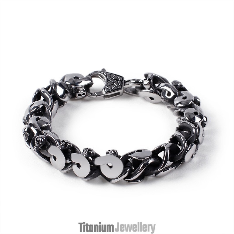 Alternative Chic Men's Bracelet Cool Titanium Skull Bracelet