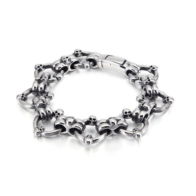 Exaggerated Chic Circle Skull Men's Titanium Bracelet Exaggerated Chic Circle Skull Men's Titanium Bracelet