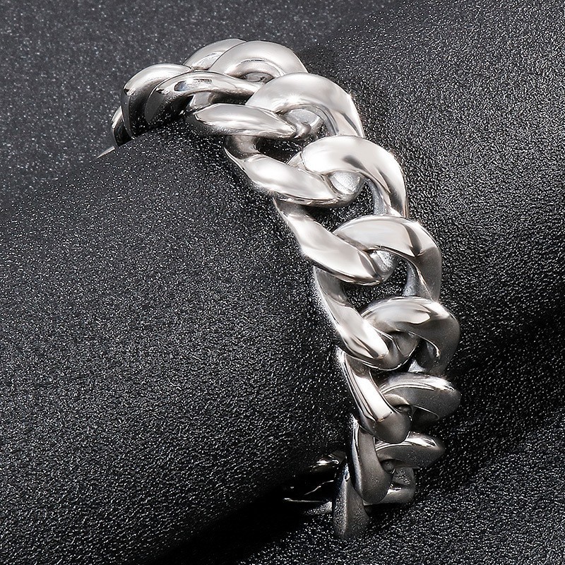 Cool Men's Hand Jewelry Fashion Titanium Glossy Bracelets Cool Men's Hand Jewelry Fashion Titanium Glossy Bracelets