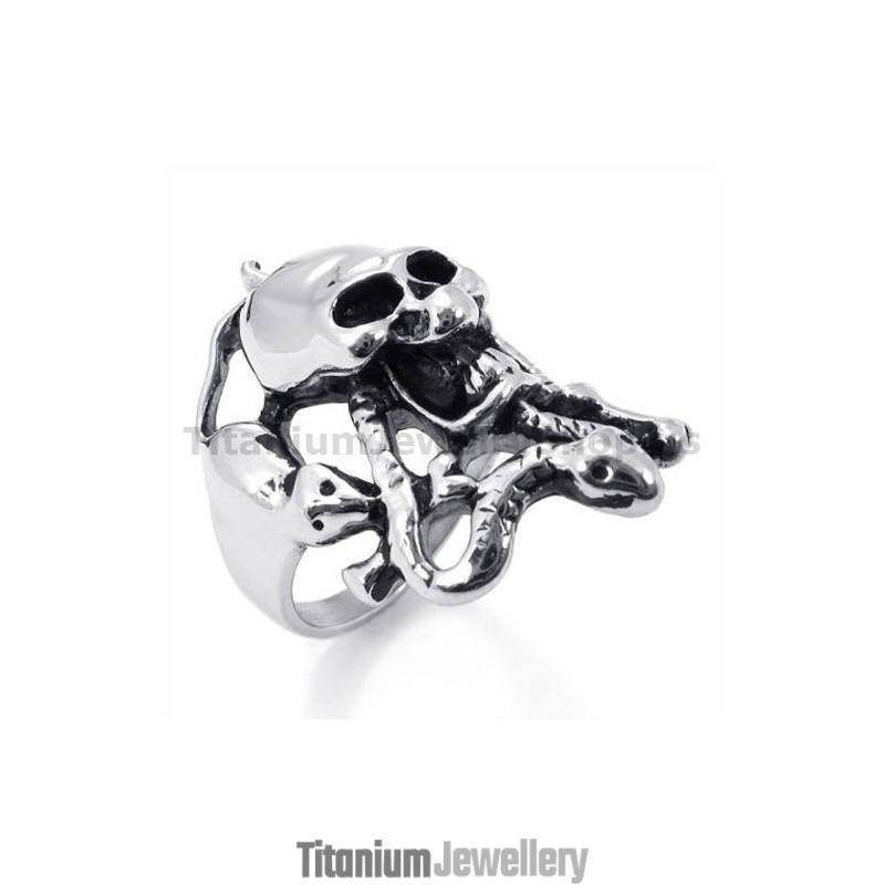 Snakes Skull Titanium Ring Snakes Skull Titanium Ring