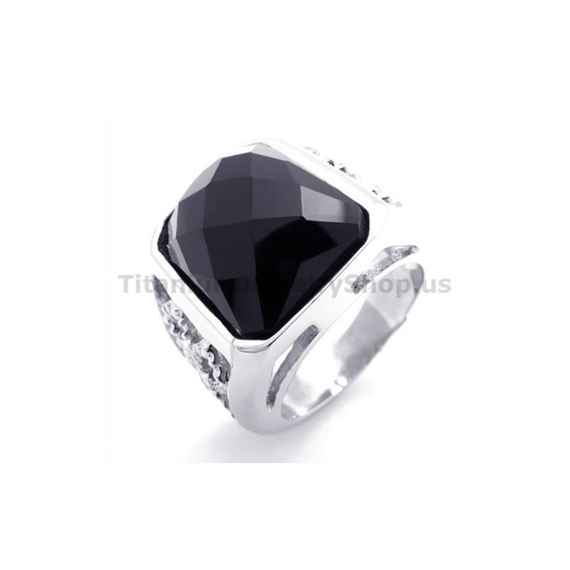Titanium Ring With Zircon