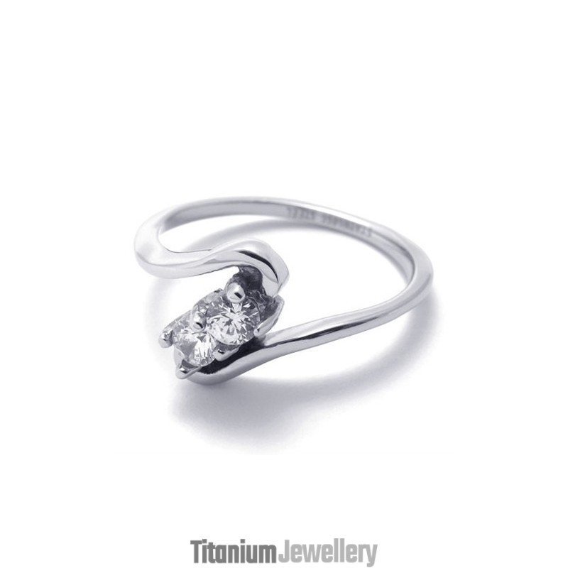 Diamond WoMen's Titanium Ring Diamond WoMen's Titanium Ring
