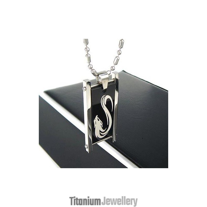 Man Black Pattern Wolf Pure Titanium Necklace Pendant Man Black Pattern Wolf Pure Titanium Necklace Pendant