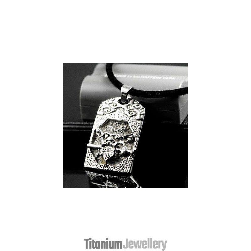 Cool Man Unique Skull Pure Titanium Necklace Pendant Gift Cool Man Unique Skull Pure Titanium Necklace Pendant Gift