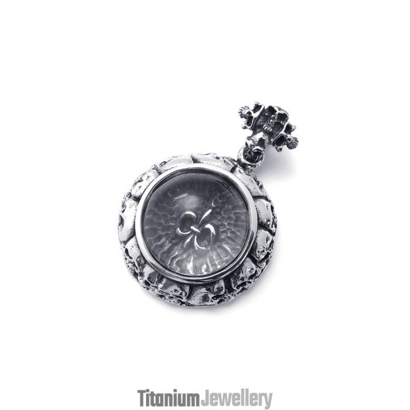 Titanium Pendant With Zircon Titanium Pendant With Zircon
