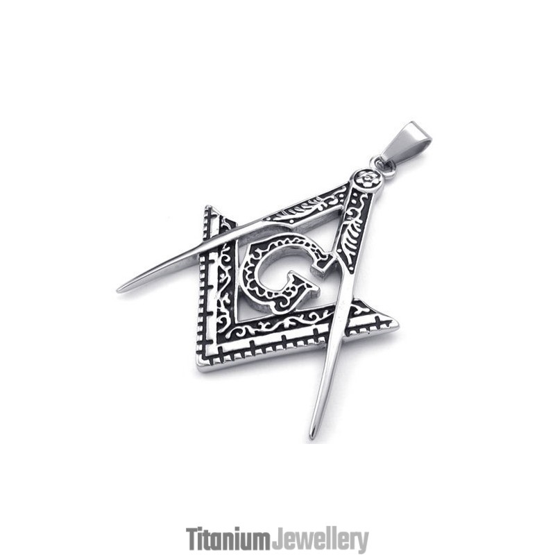 Attractive Design Color Brilliancy High Quality Titanium Pendant